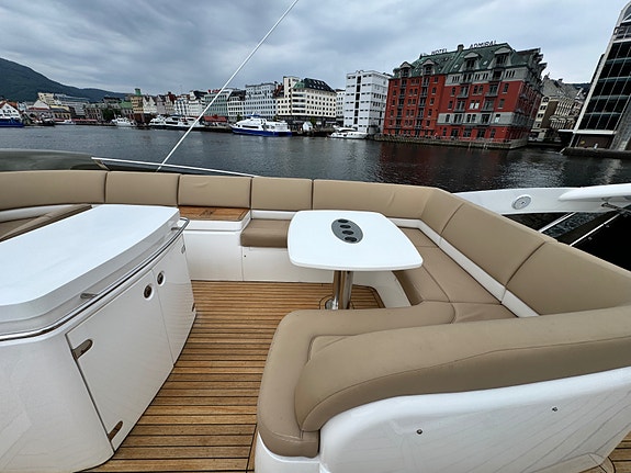 Princess  P58, D12 800, Hold trøstere, Nyere navi, senterlugar. To ankervinsjer. 13 of 30