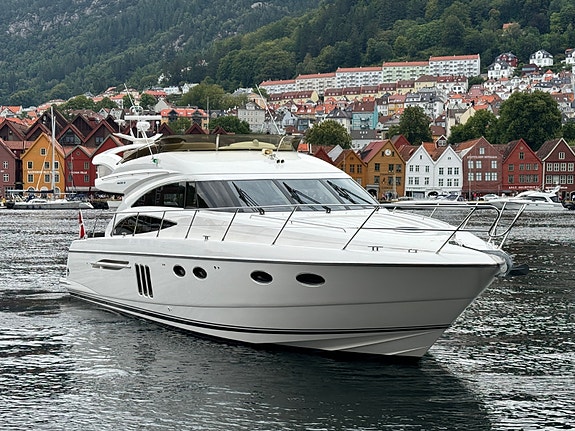 Princess  P58, D12 800, Hold trøstere, Nyere navi, senterlugar. To ankervinsjer. 4 of 30
