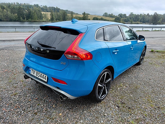 Volvo V40 5 of 30