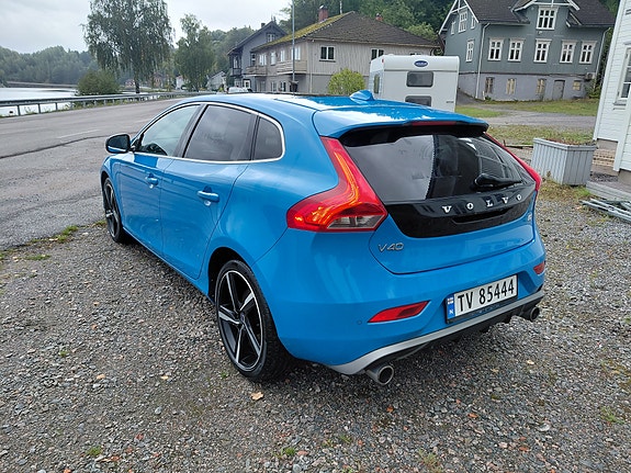 Volvo V40 7 of 30