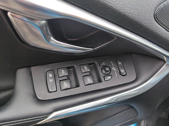 Volvo V40 16 of 30