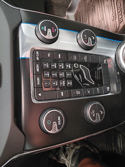 Volvo V40 25 of 30