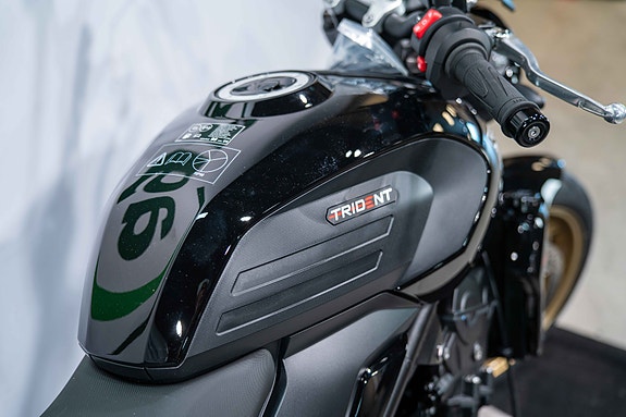 Triumph Trident 800 - Barend speil - Grabrail - Ferdig montert for kun 2000 kr! 10 of 16