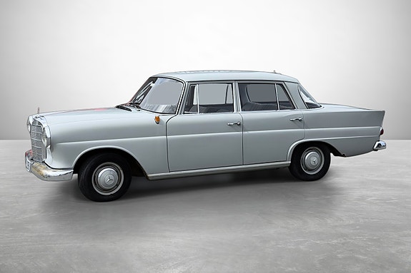 Mercedes-Benz 190 5 of 30
