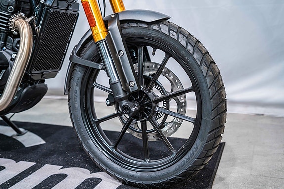 Triumph Scrambler 400X // Sidevesker inkludert! Kun 1 // 4 of 21