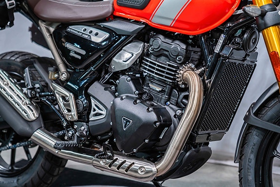 Triumph Scrambler 400X // Sidevesker inkludert! Kun 1 // 8 of 21