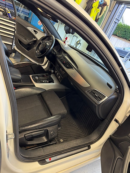 Audi A6 23 of 30