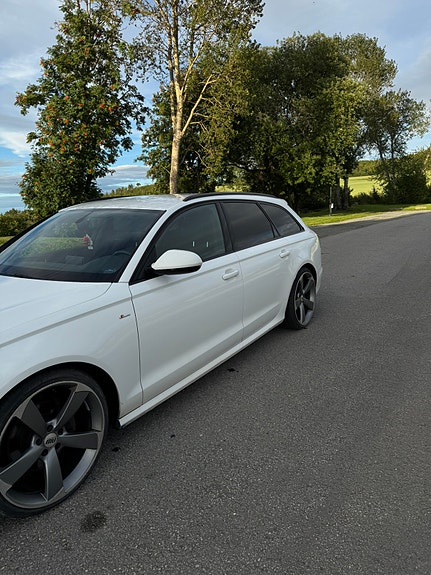 Audi A6 4 of 30