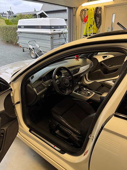 Audi A6 14 of 30