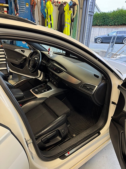 Audi A6 22 of 30