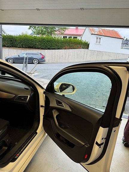 Audi A6 21 of 30