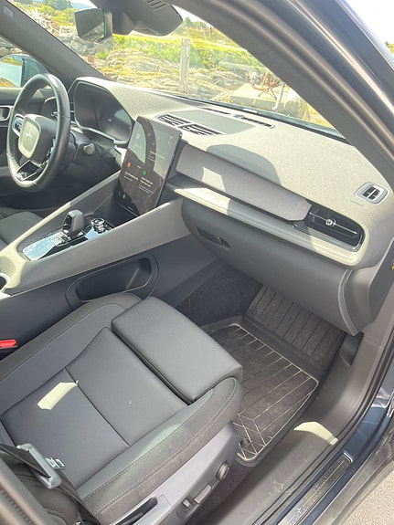 Polestar 2 11 of 15