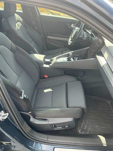 Polestar 2 10 of 15