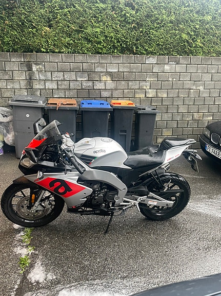 Aprilia RS4 125 7 of 14
