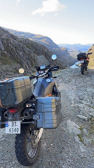 KTM 990 Adventure 2 of 8