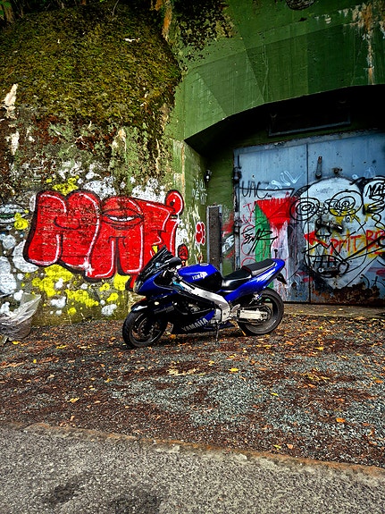 Yamaha YZF 1000R 3 of 11