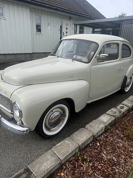 Volvo PV 12 of 21