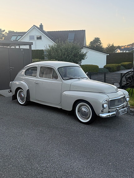 Volvo PV 4 of 21