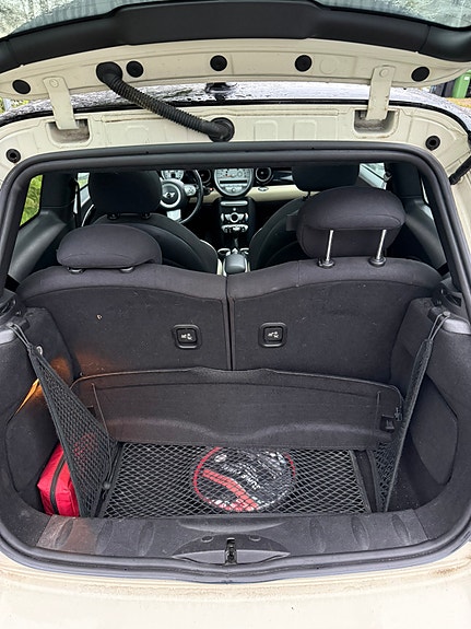 MINI Cooper 15 of 15