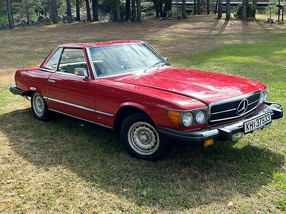 Mercedes-Benz 450 SL 2 of 7