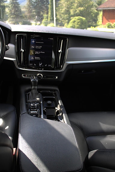 Volvo V90 12 of 18