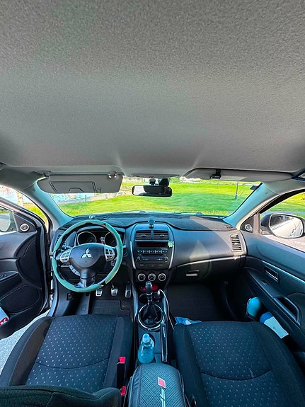 Mitsubishi ASX 3 of 4