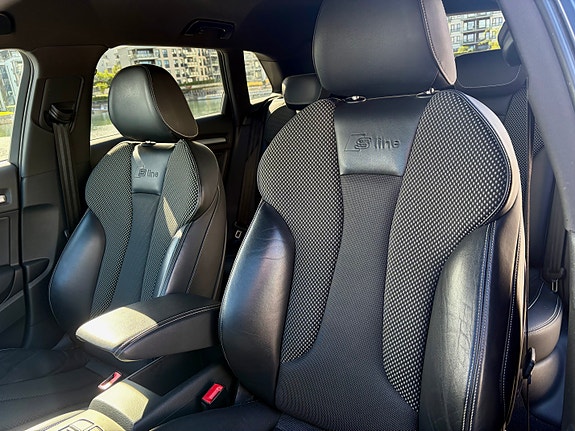 Audi e-tron 5 of 22