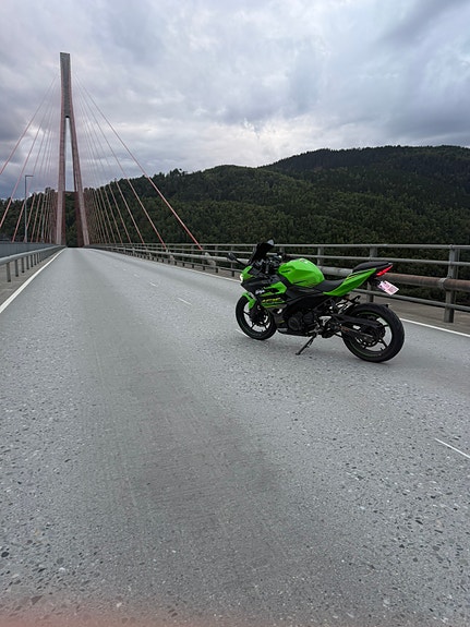 Kawasaki Ninja 400 5 of 8