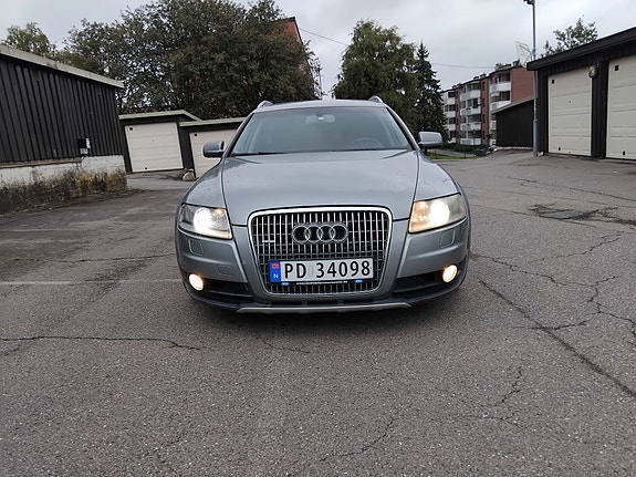 Audi A6 allroad 2 of 11