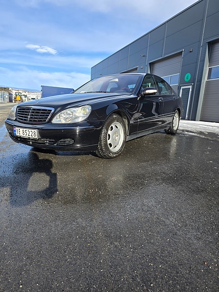 Mercedes-Benz S320 10 of 24