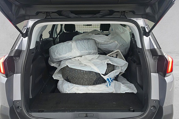 Peugeot 5008 18 of 30