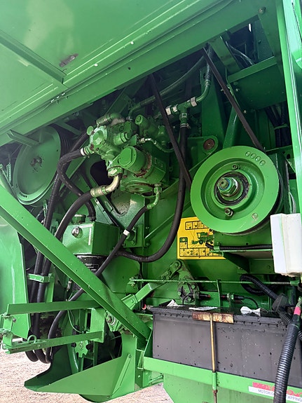 John Deere 1170 9 of 14