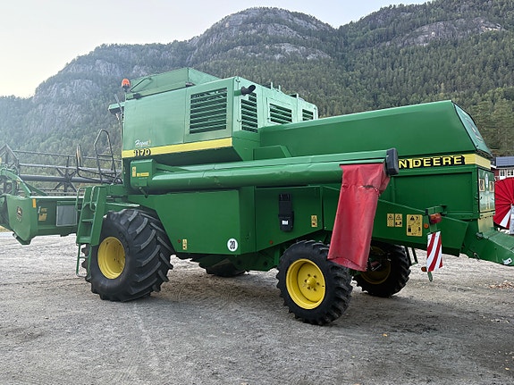 John Deere 1170 8 of 14