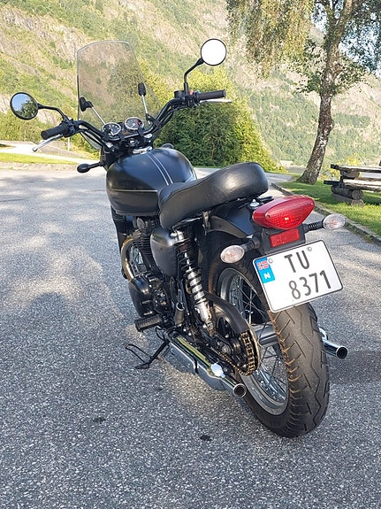 Kawasaki W 800 STREET 7 of 11