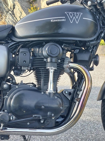 Kawasaki W 800 STREET 9 of 11