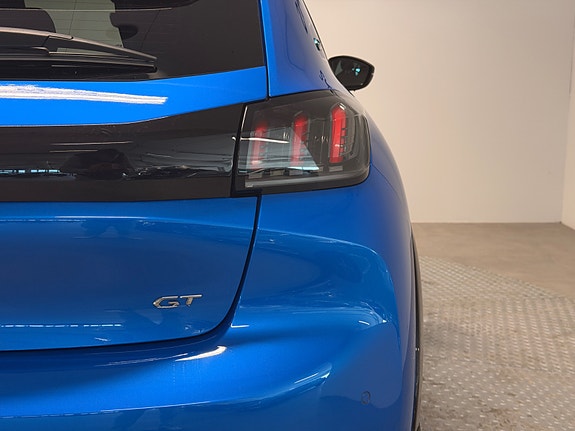 Peugeot 208 14 of 30