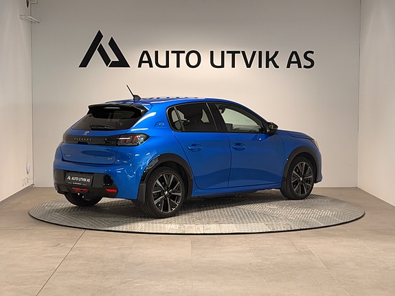Peugeot 208 3 of 30
