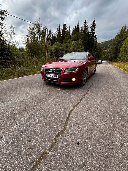 Audi A5 2 of 10