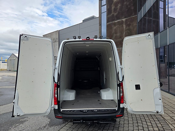 Mercedes-Benz Sprinter 516 11 of 23