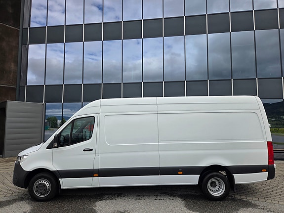 Mercedes-Benz Sprinter 516 14 of 23