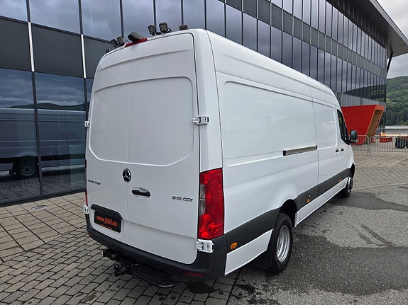 Mercedes-Benz Sprinter 516 8 of 23