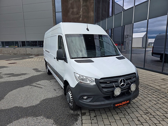 Mercedes-Benz Sprinter 516 2 of 23