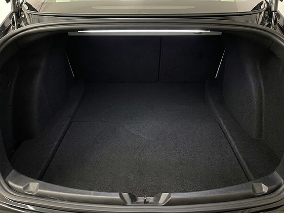 Tesla Model 3 18 of 18