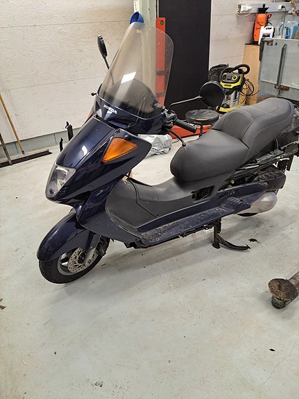 Til salgs: Honda FES 125 Pantheon
