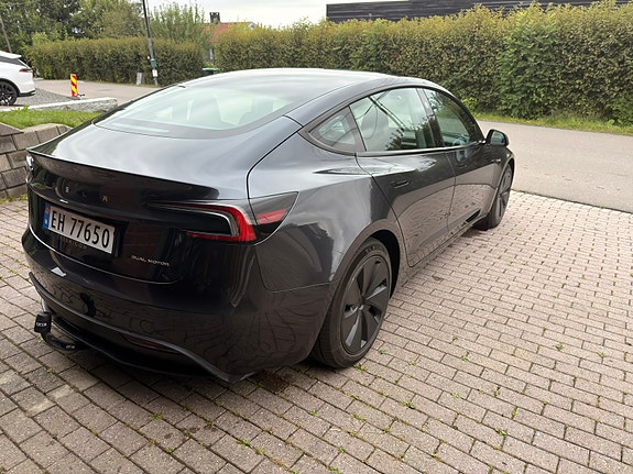 Tesla Model 3 5 of 26