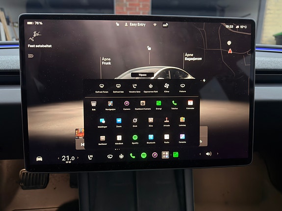 Tesla Model 3 13 of 26