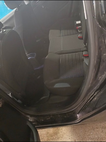 Peugeot 208 17 of 17