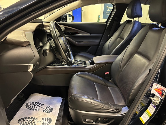 Mazda CX-30 8 of 30