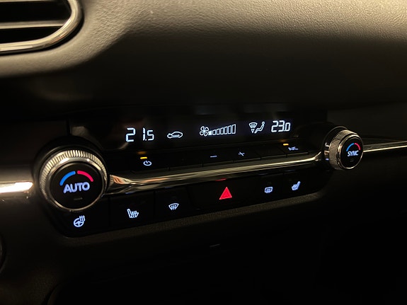 Mazda CX-30 22 of 30