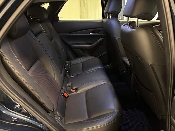 Mazda CX-30 28 of 30